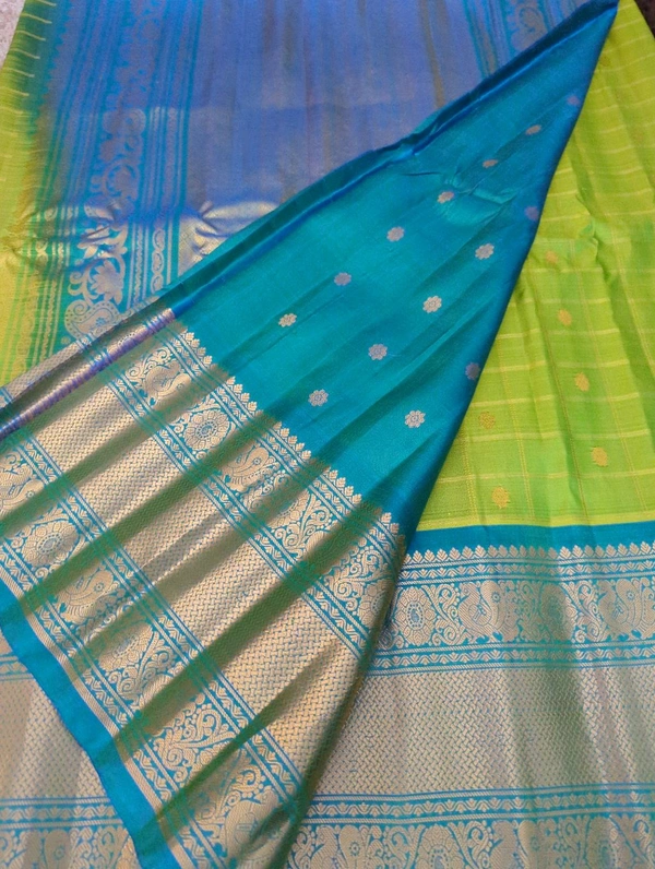 Pure Handloom Gadwal Pattu Kanchi Boardes - Yellow Green