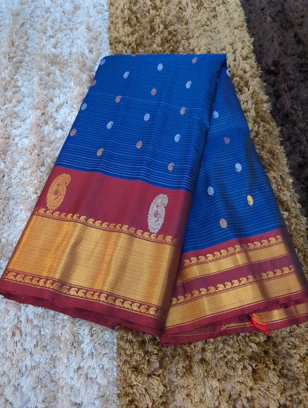 Pure Handloom Gadwal Pattu  - Navy Blue
