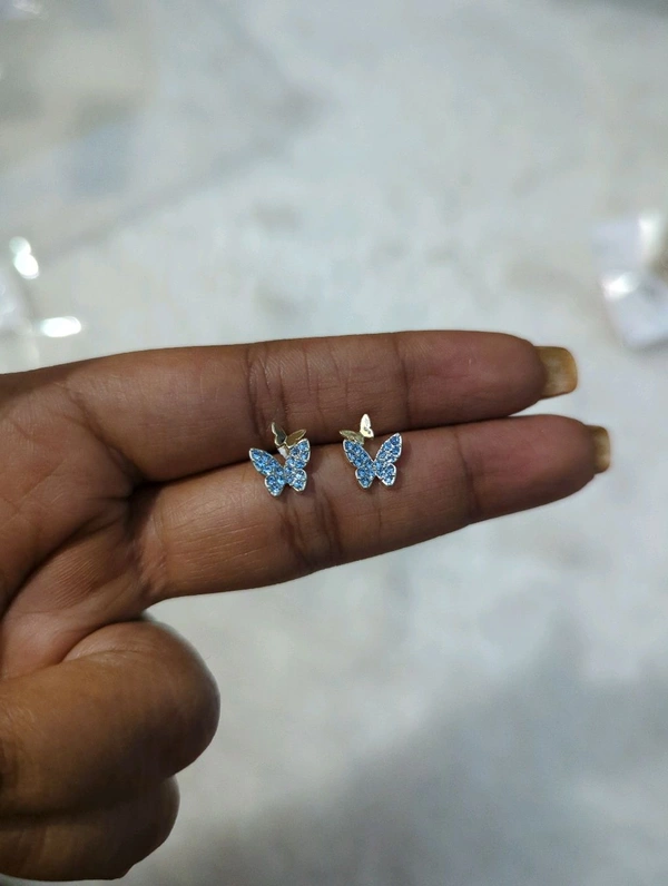 Stylish Earstuds - Vz