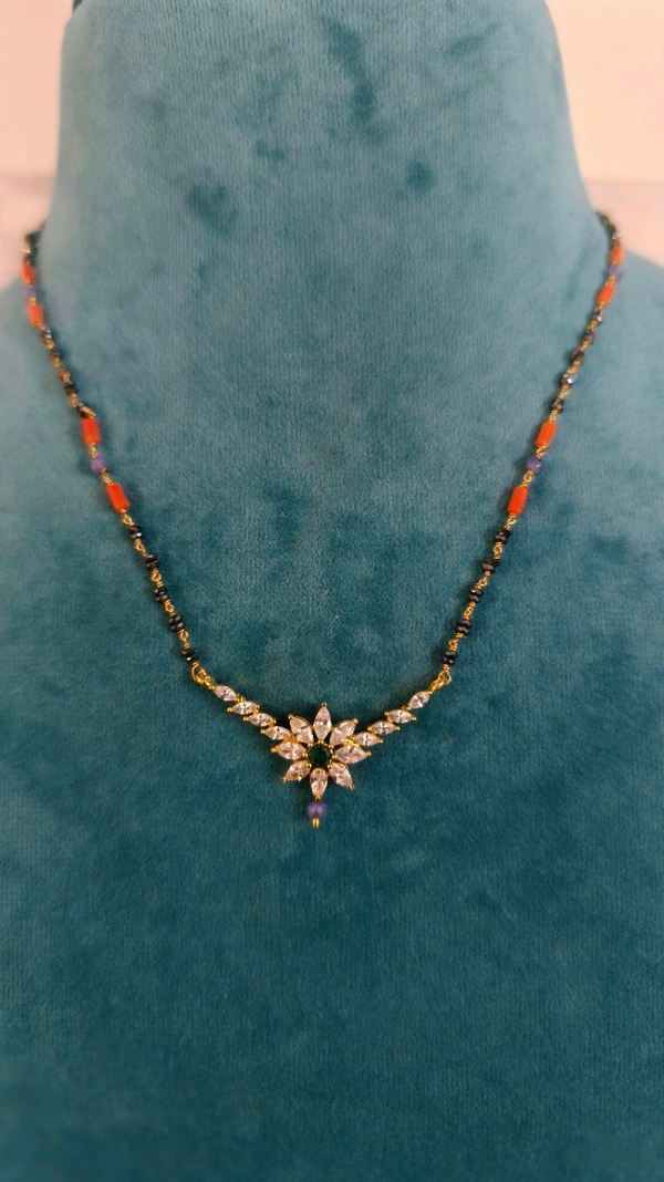 Black Diamonds With Pipe Corals And Purple Chain - Green, 17 Inches, Vz