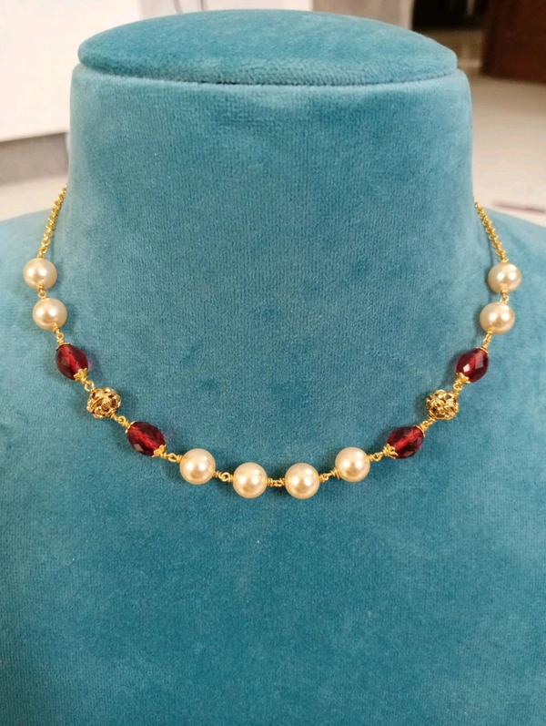 Swarorsk And Manulu Chain  - Red