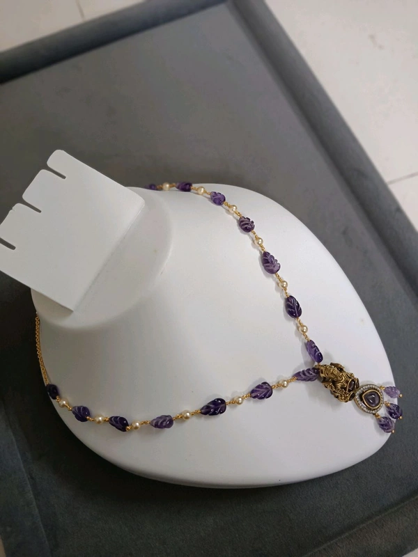 Monalisa Beads With Victorian Laxmi Pendant 