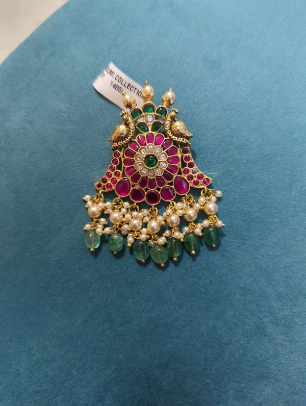 Jadua Kundan Pendant 
