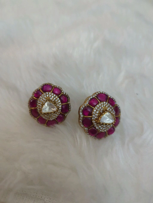 Jadua Kundan Mossonite