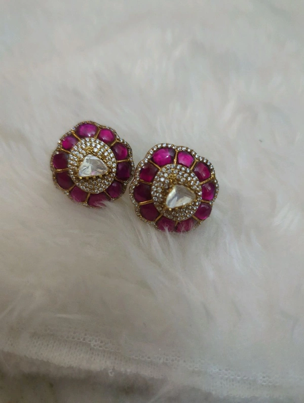 Jadua Kundan Mossonite