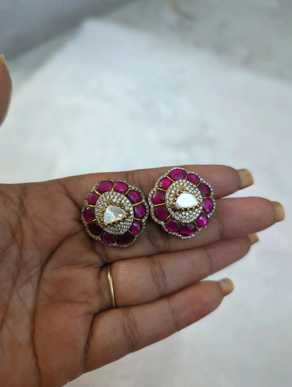 Jadua Kundan Mossonite