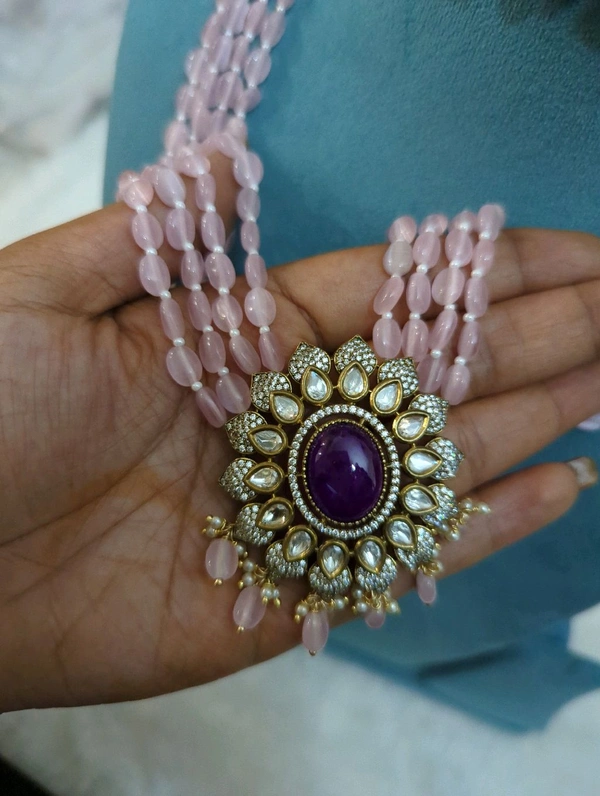 Real Monalisa Beads With Victorian Pendent Set 