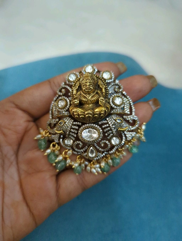 Designer Victorian Pendent Set 