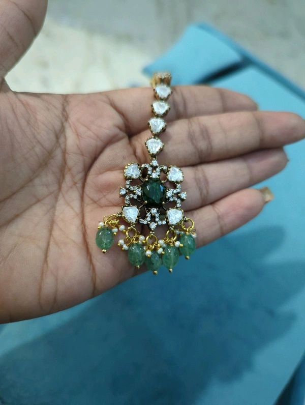 Premium Mossonite Tika 