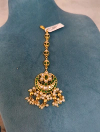 Jadua Kundan Tika Premium 