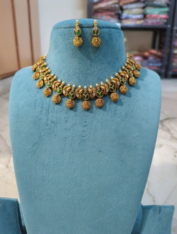 Premium Nakshi Jadua Kundan N. Set - green, HD