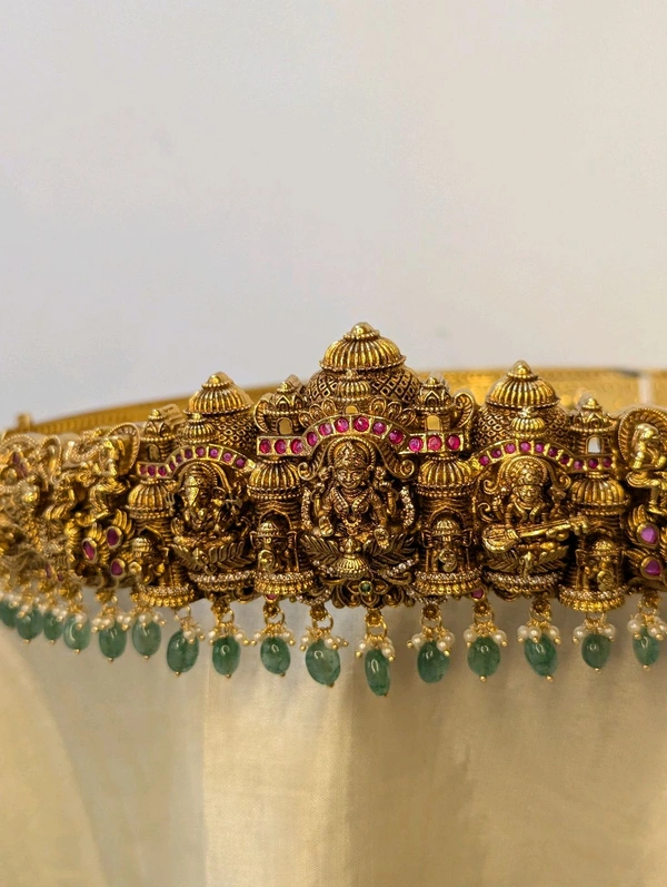 Designer Nakshi Vaddanam - Vz