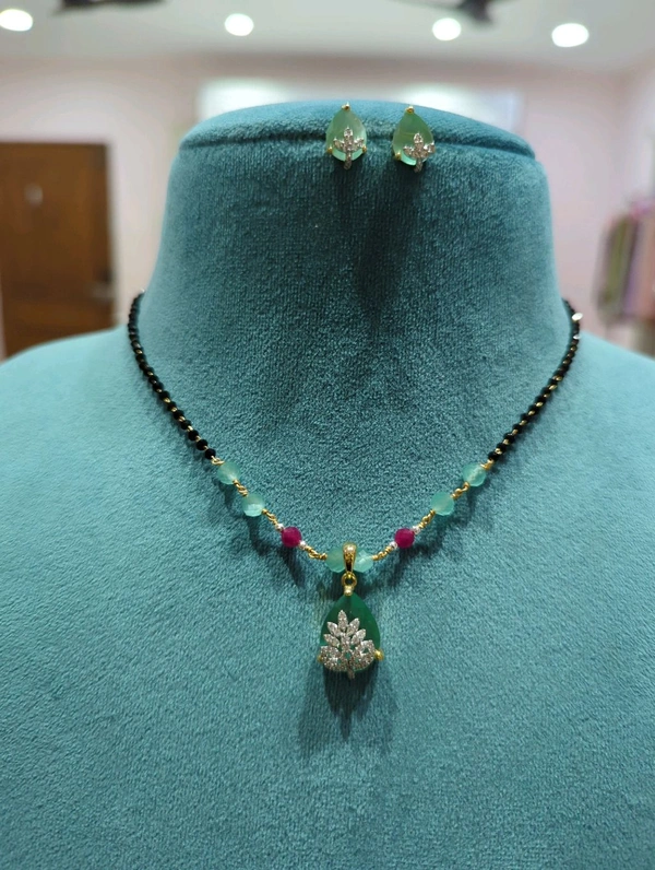 Diamond Copy Black Beads  - Green