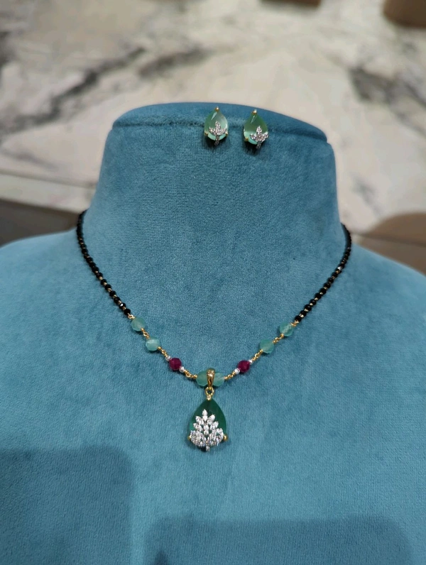 Diamond Copy Black Beads  - Green