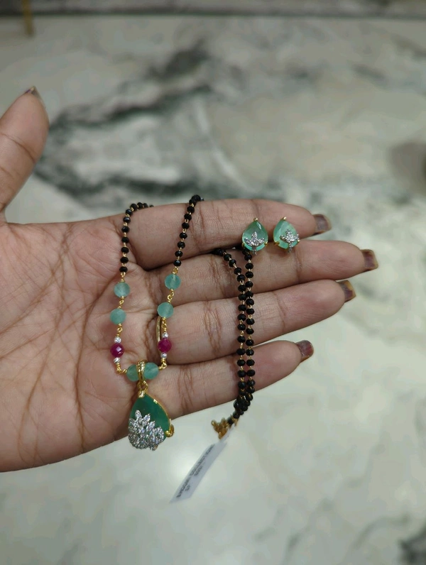 Diamond Copy Black Beads  - Green