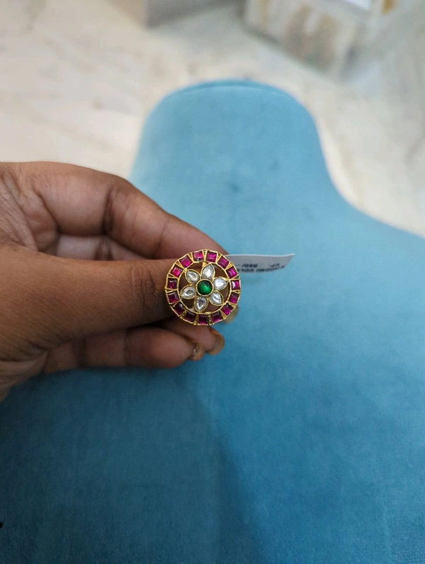 Jadua Kundan Adjustable Finger Ring - Vz