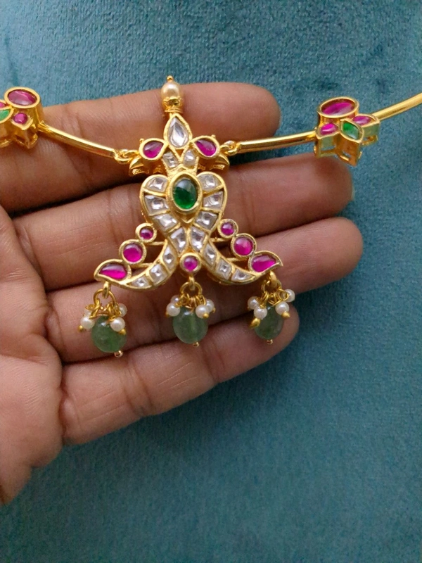 Jadua Kundan Kante With Earring  - Vz