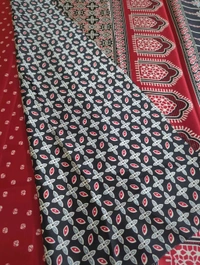 Model Silk Digital  - red