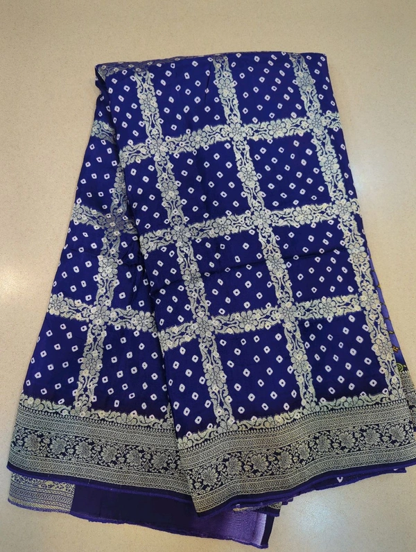 Pure Dola Designer  - dark valet