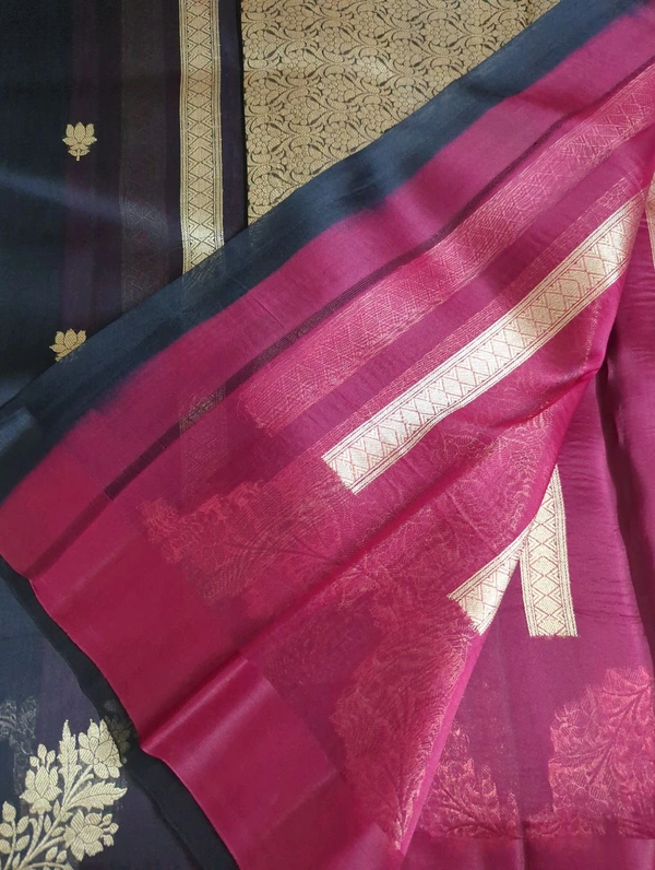 Pure Handloom Organza Kadua Weaving  - Black