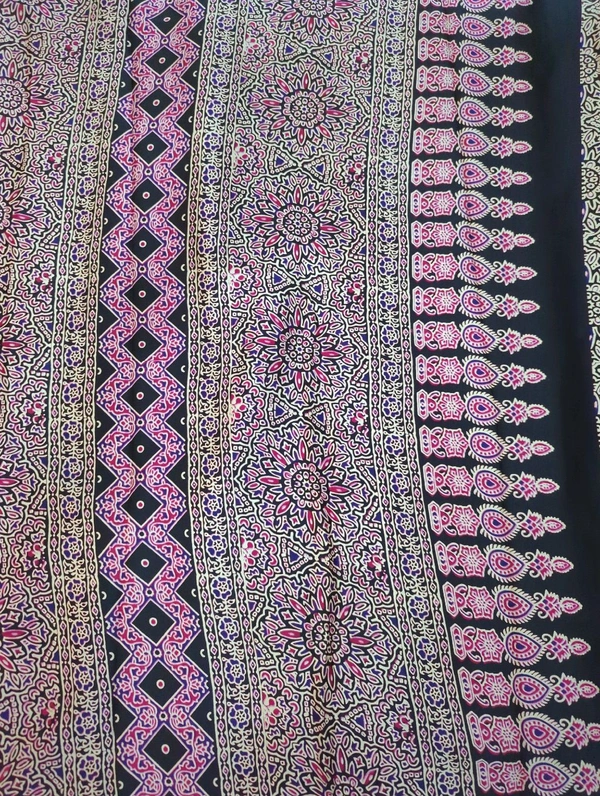 Model Silk Digital  - pink