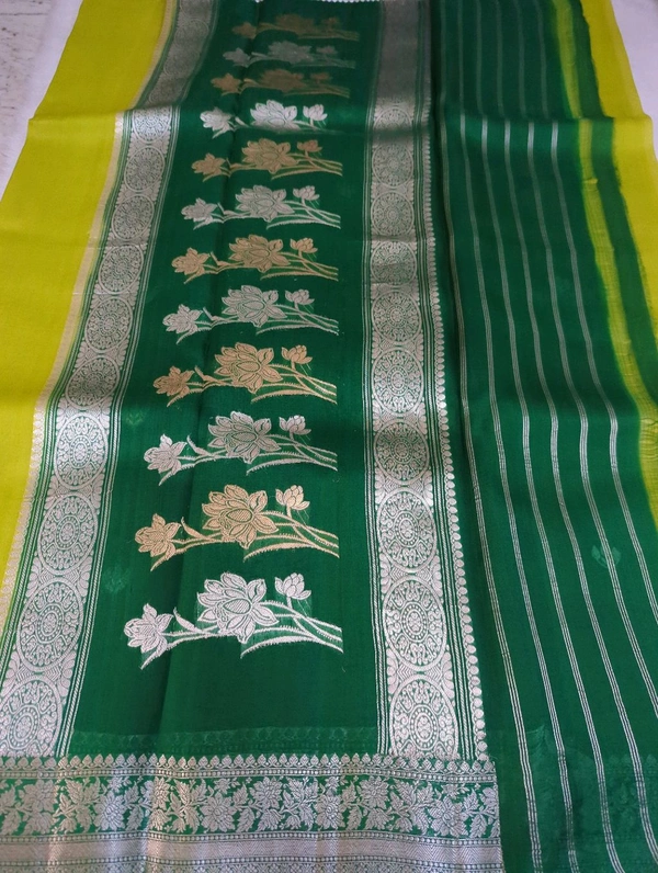 Pure Handloom Kora By Silk  - green