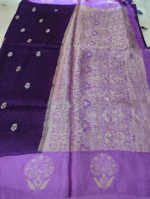 Premium Dola With Mushru Boardes  - Seance