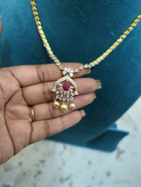 Diamond Copy Neck Set  - Vz, Red