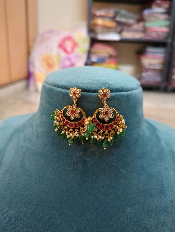 Jadua Kundan Chandbali  Screw Back  - Vz