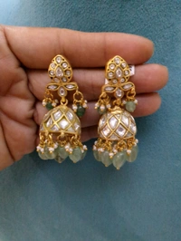 Jadua Kundan Buttalu  - Vz, White