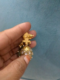 Jadua Kundan Buttalu  - Vz, White