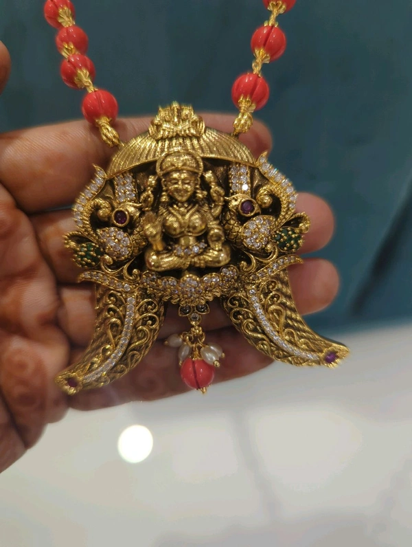 Real Corals With Customised  Pendent