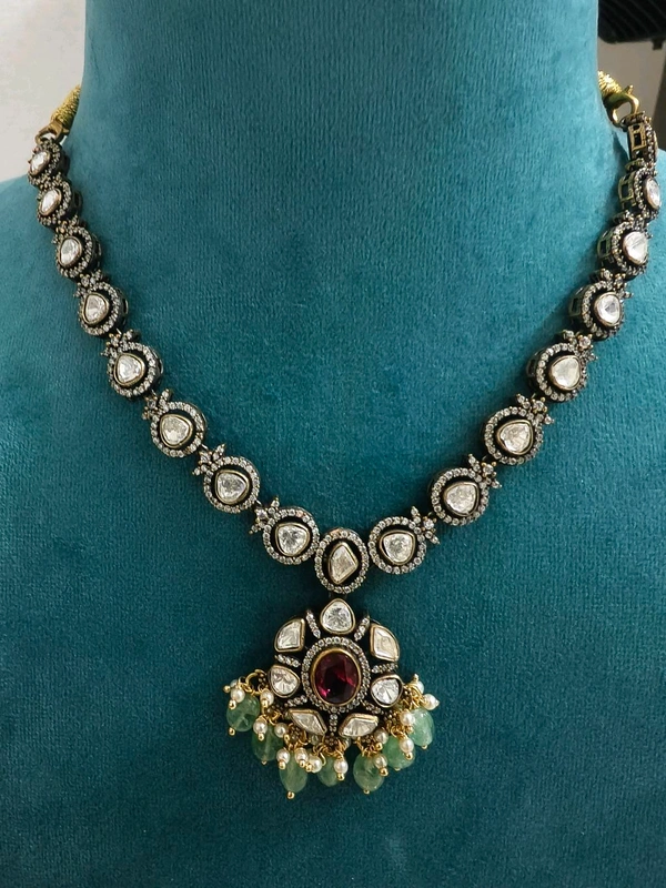 Victorian With Mossanites Neckset - Red