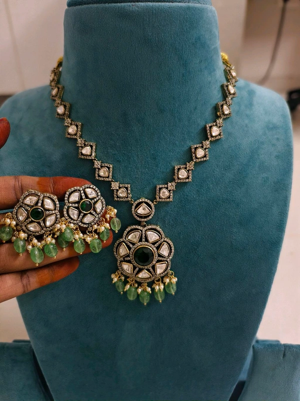 Victorian Neckset With Mossanites