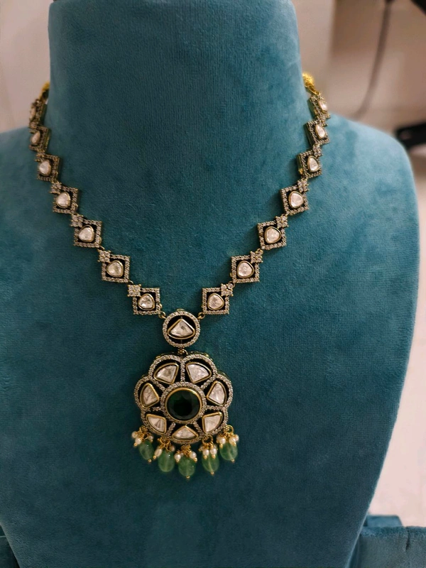Victorian Neckset With Mossanites