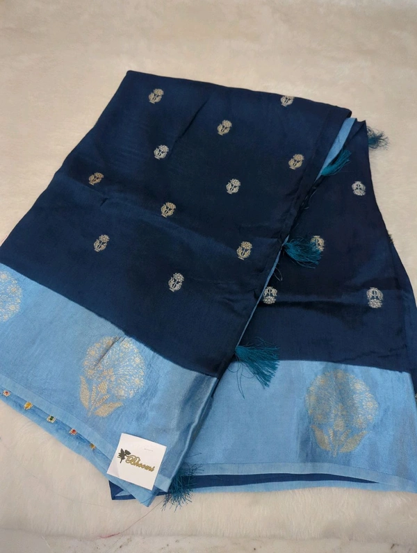 Premium Dola With Mushru Boardes  - blue
