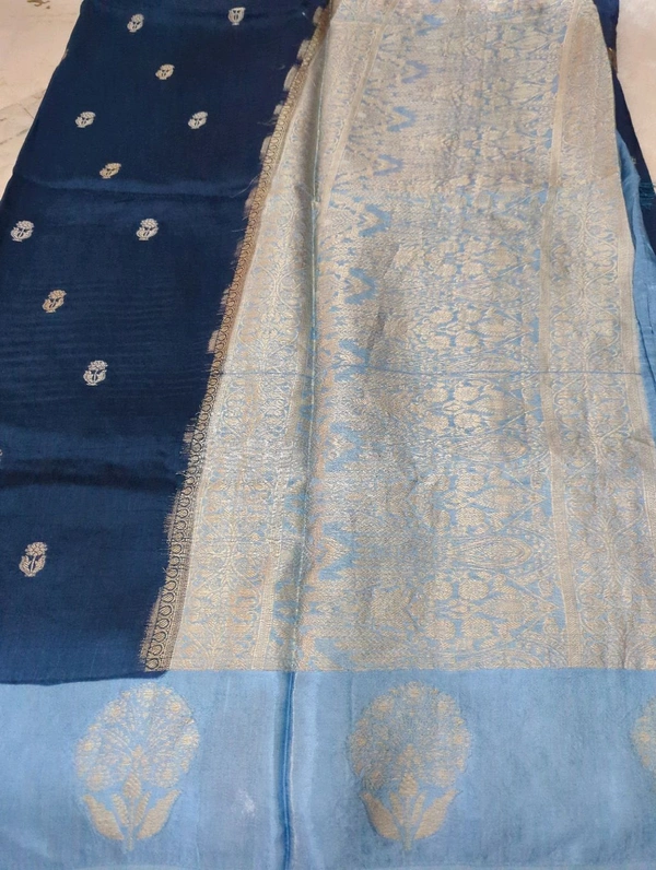 Premium Dola With Mushru Boardes  - blue