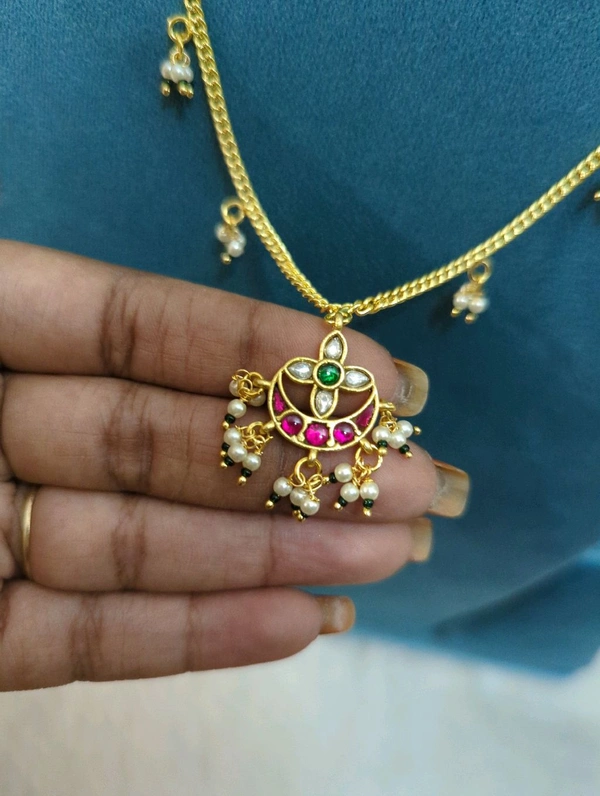 Gold Copy Chain With Jadua Kundan Pendent  - Vz