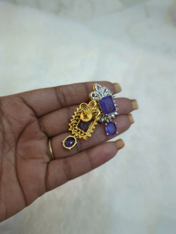 Diamond Copy Earrings  - Vz, Electric Violet