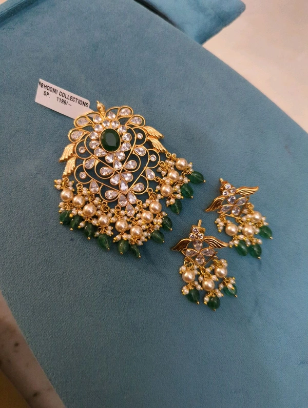 Gold Copy Polki Pendent Set  - Vz, green