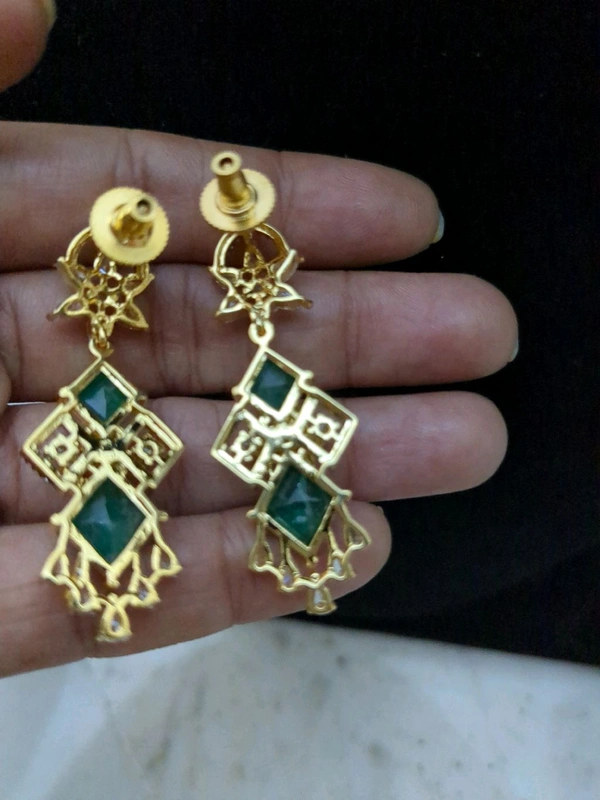 Premium Diamond Copy Neck Set  - Vz, green