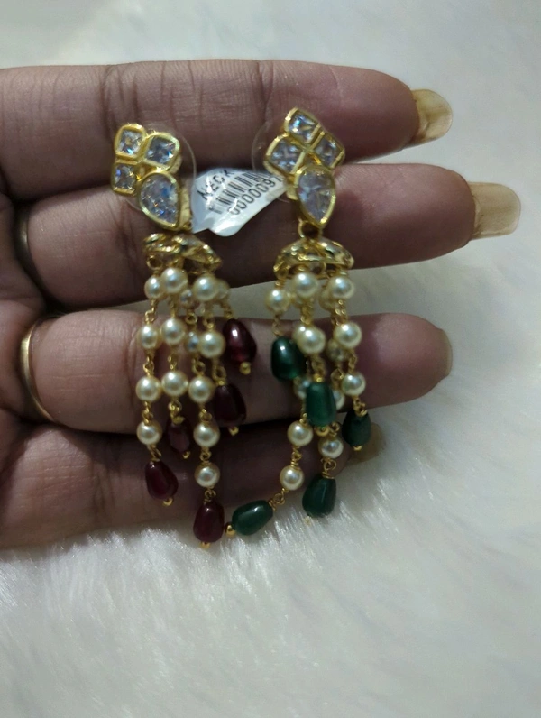 NECK SET WITH EAR RING