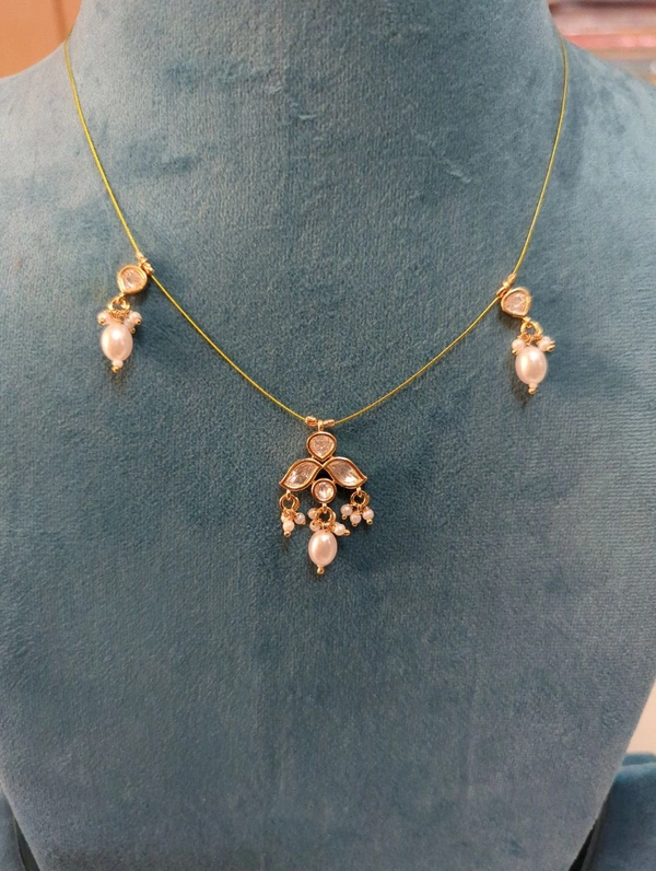 Invisible Chain With Kundan - Vz