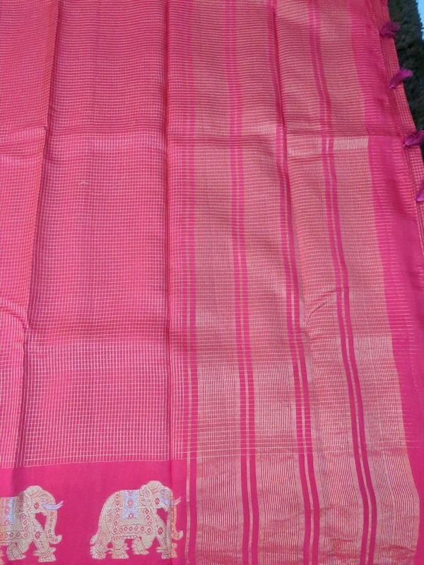Kanchi Aarani Dola  - pink