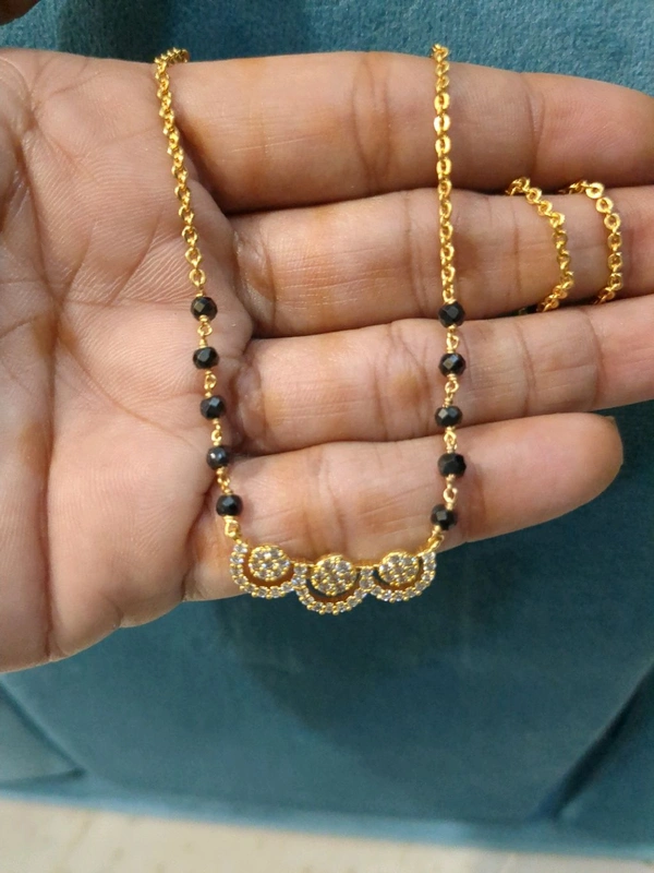 Black Diamonds With Simple Pendant  - White, Vz