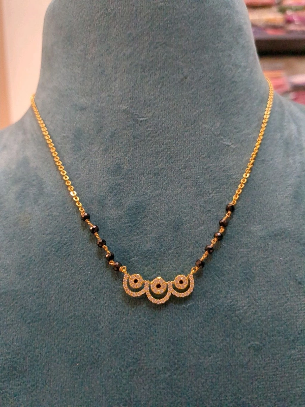 Black Diamonds With Simple Pendant  - Black, vz