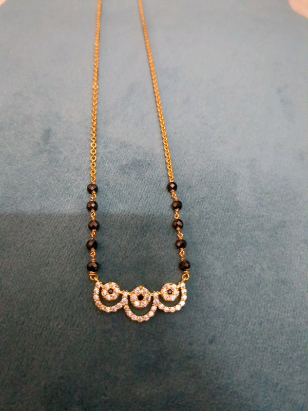 Black Diamonds With Simple Pendant  - Black, vz