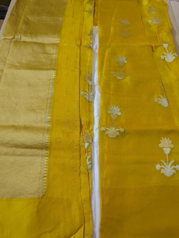 Pure Kora Weaving  - Gold