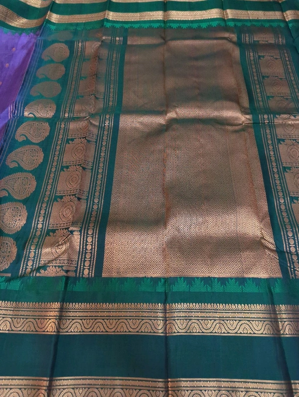 Pure Handloom Gadwal Pattu - Wisteria