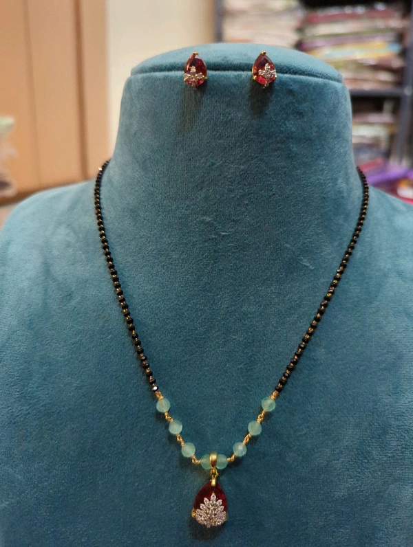 Diamond Copy Black Beads  - Red